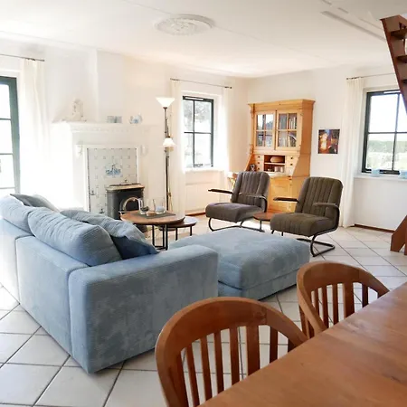 Buitenplaats 26 Vila *